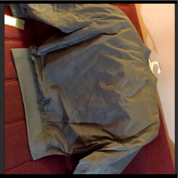 Jacket - Picture 1 of 3